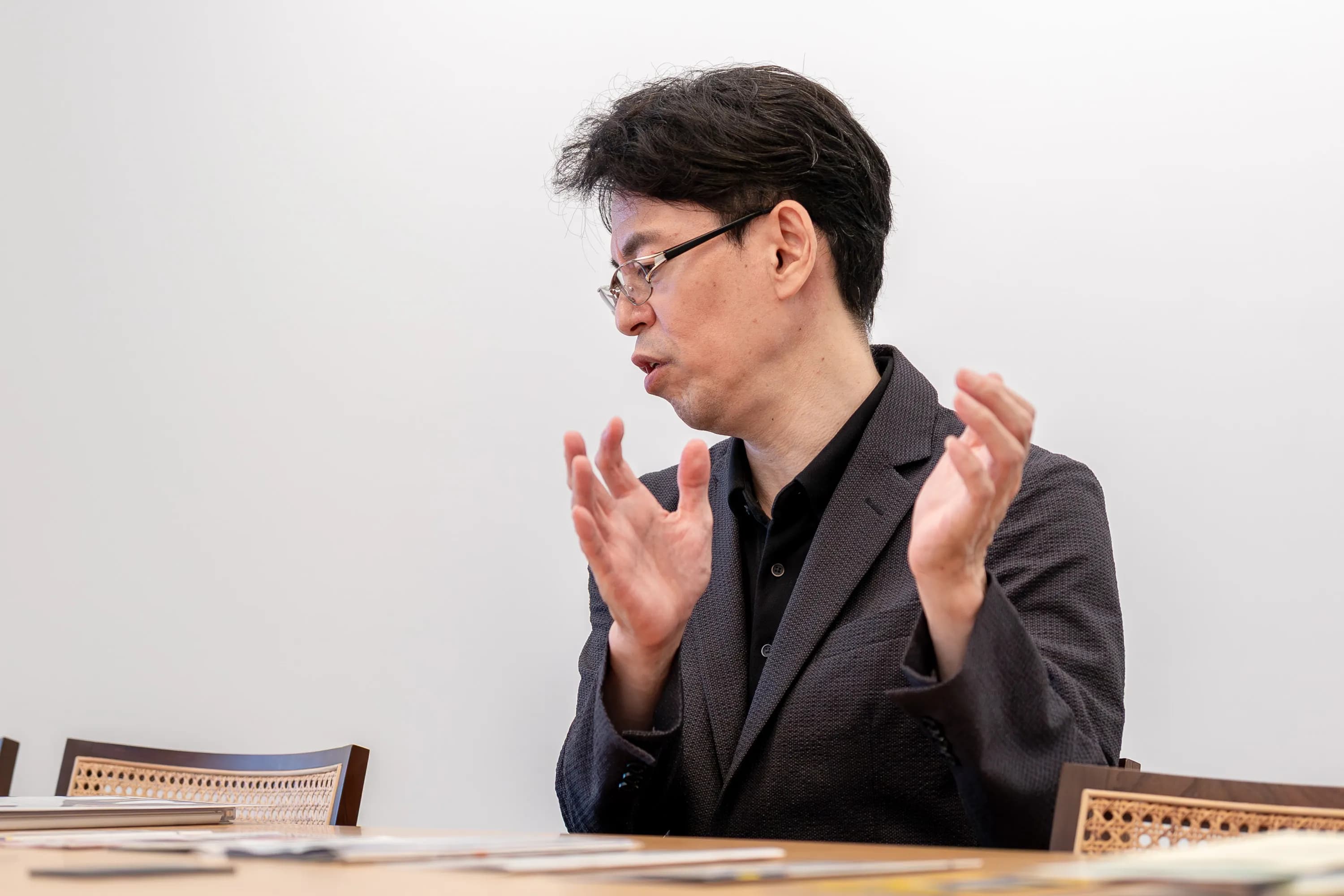 監修者水野さんインタビュー風景写真