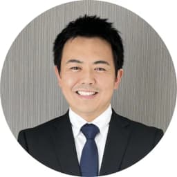 鶏冠井 悠二